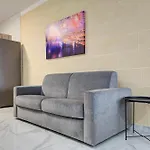 Premium In Tarxien With Private Balcony Quiet Modern Retreat شقة