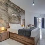 Premium In Tarxien With Private Balcony Quiet Modern Retreat