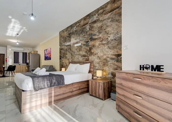 Premium In Tarxien With Private Balcony Quiet Modern Retreat 公寓 Żabbar