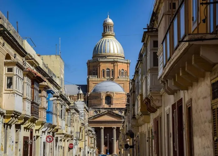 Premium In Tarxien With Private Balcony Quiet Modern Retreat * Żabbar